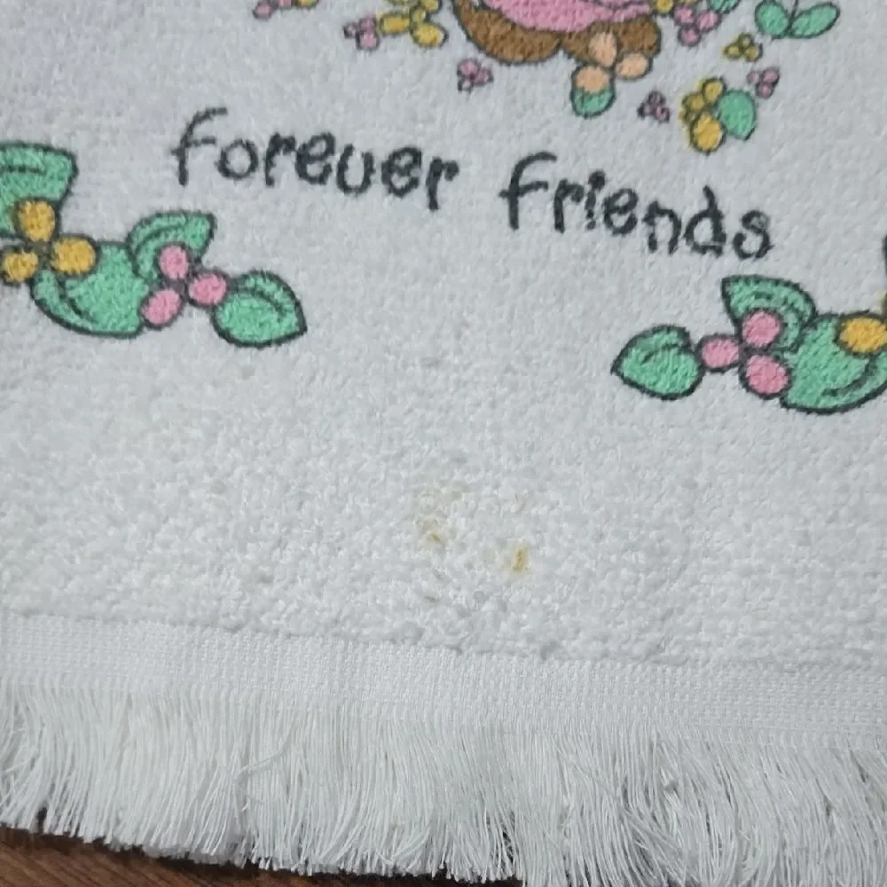 Precious Moments Floral Friends Towel - Green and Pink.. Vintage